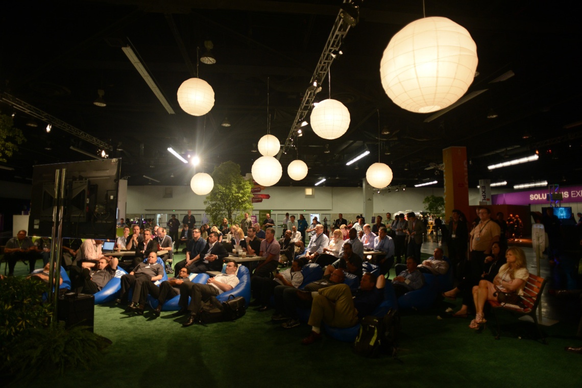 Blog - Jak usprawnić organizację konferencji